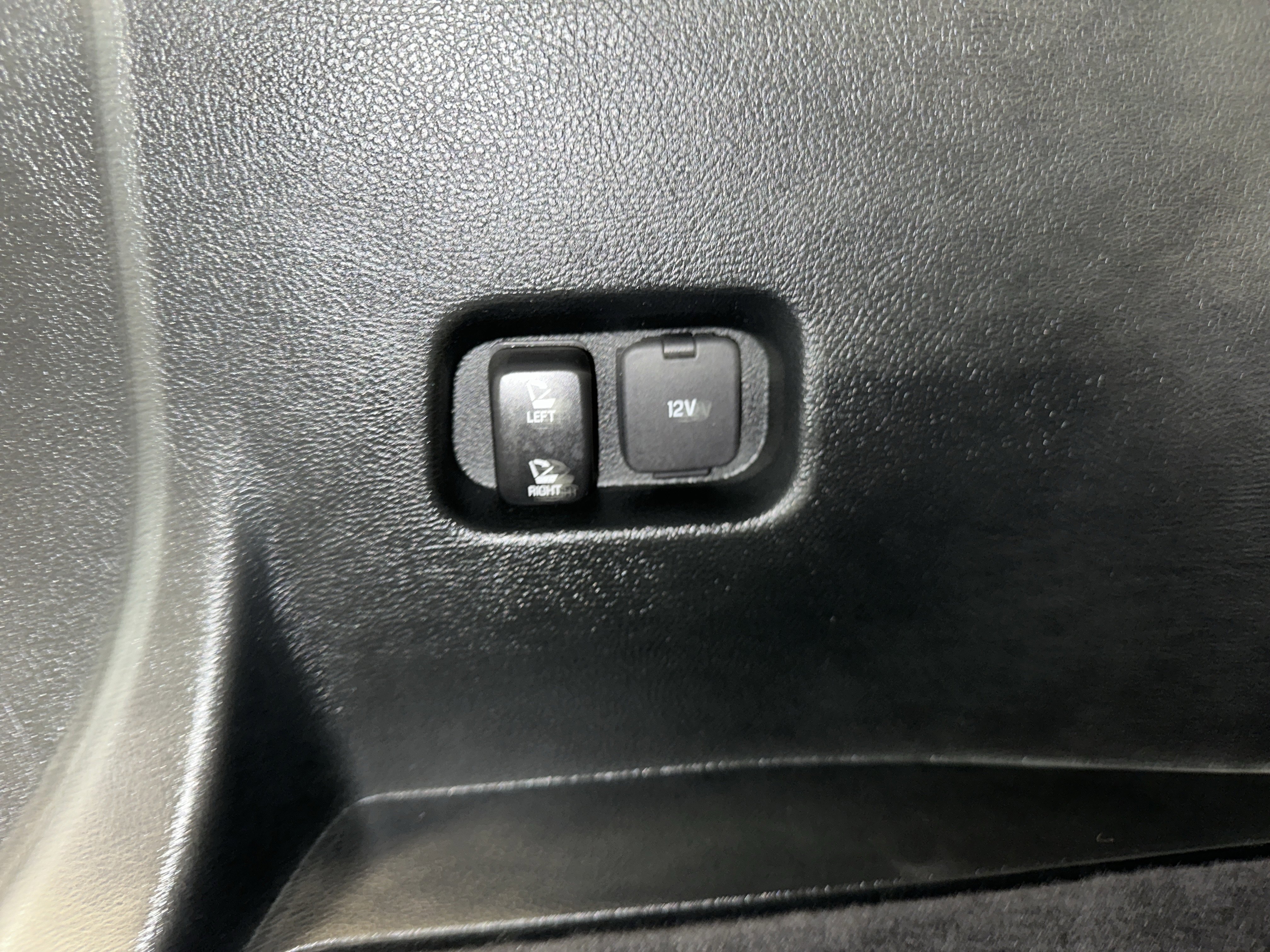 Certified 2023 Ford Edge SEL w/ Convenience Package image 28