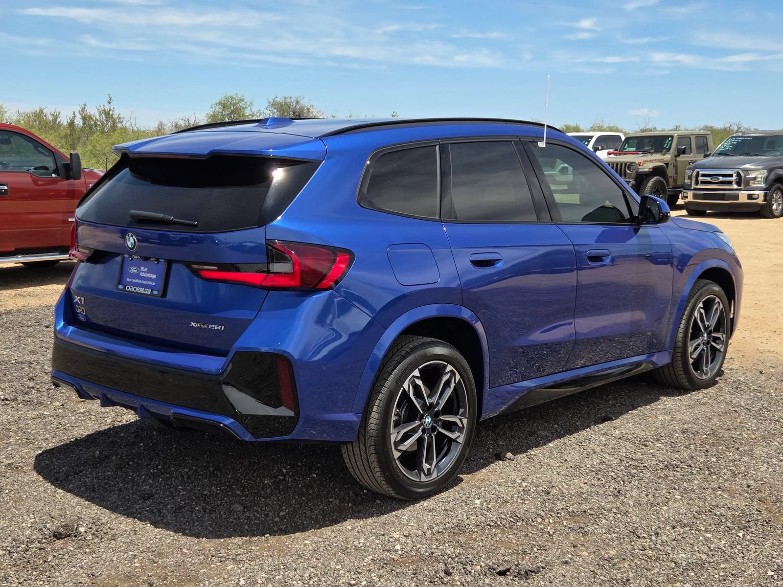 Used 2023 BMW X1 xDrive28i w/ M Sport Package AWD/4WD image 5