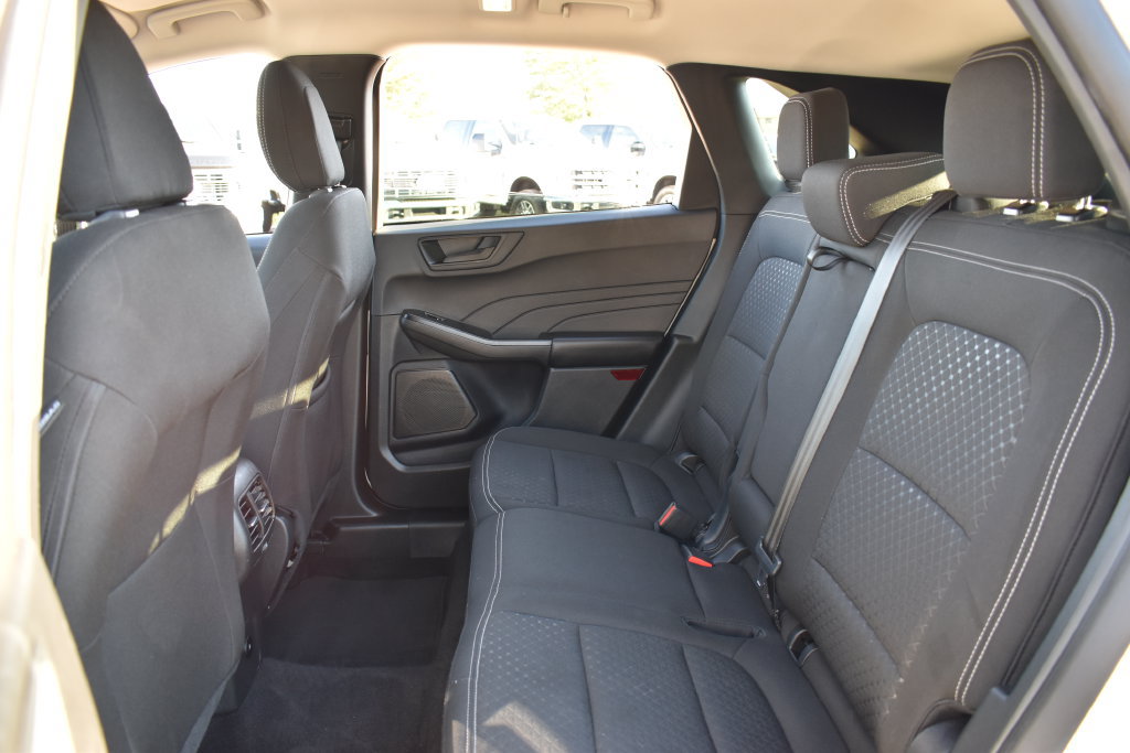 Certified 2025 Ford Escape Active AWD/4WD image 28