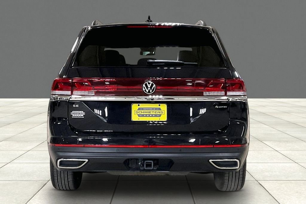 Used 2025 Volkswagen Atlas SE image 3