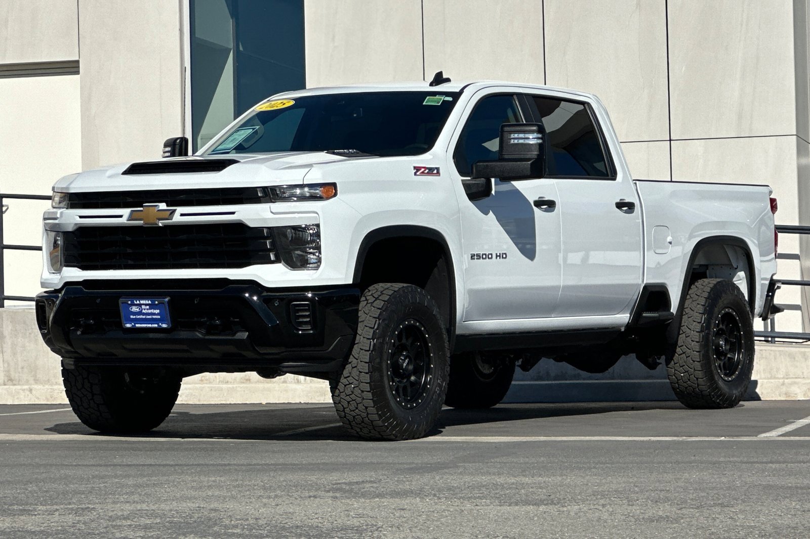 Used 2025 Chevrolet Silverado 2500 Custom w/ Custom Value Package image 7