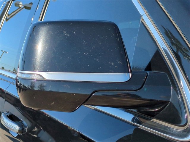 Used 2018 Cadillac Escalade Premium Luxury image 12