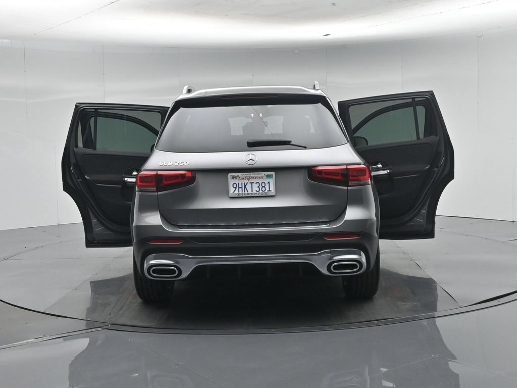 Used 2021 Mercedes-Benz GLB 250 image 34