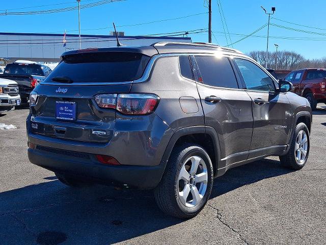 Used 2020 Jeep Compass Latitude w/ Cold Weather Group AWD/4WD image 7