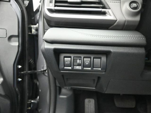 Used 2023 Subaru Outback Limited image 35