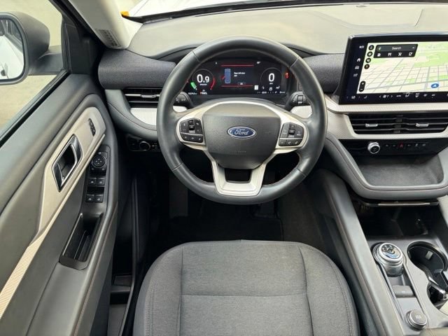 Certified 2025 Ford Explorer Active RWD image 11
