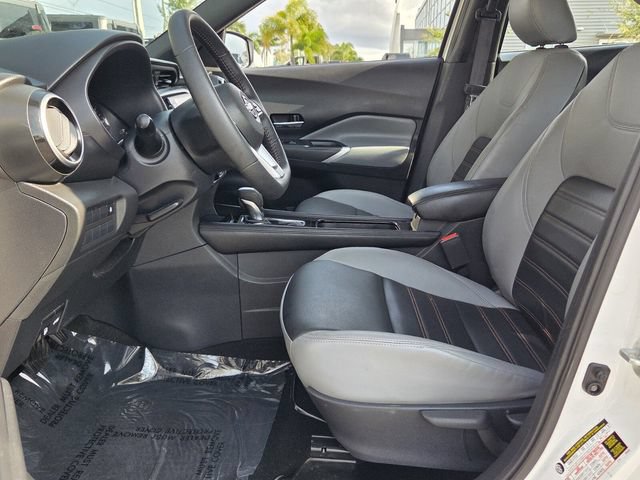 Used 2023 Nissan Kicks SR w/ SR Premium Package FWD image 12
