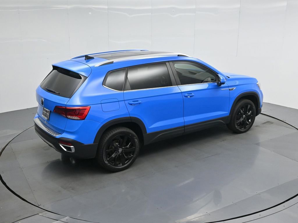 Used 2022 Volkswagen Taos SEL w/ Panoramic Sunroof Package image 14