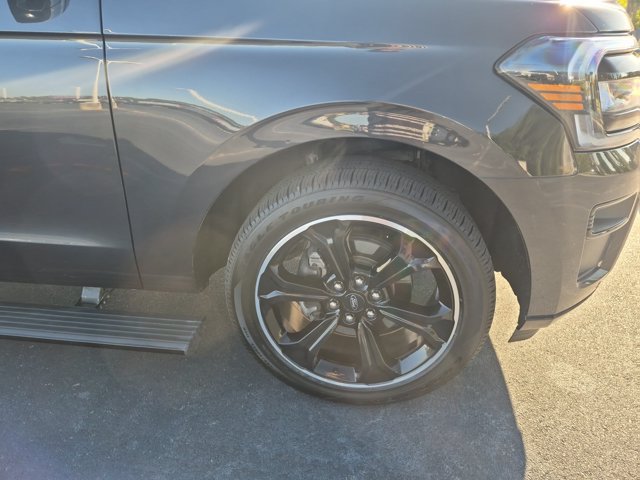 Certified 2024 Ford Expedition Max Limited AWD/4WD image 11