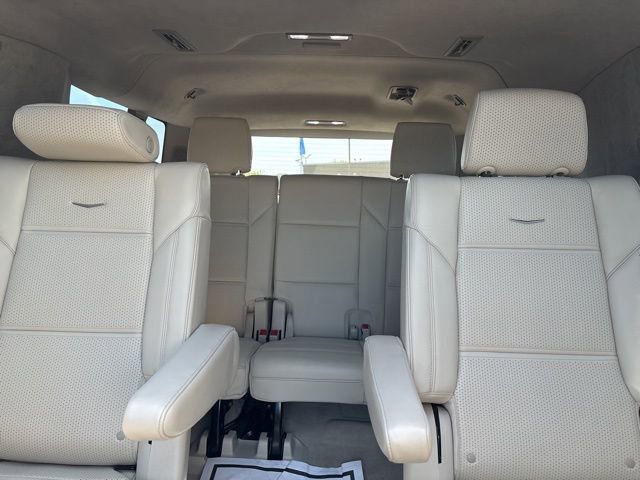 Used 2024 Cadillac Escalade ESV Premium Luxury Platinum image 11