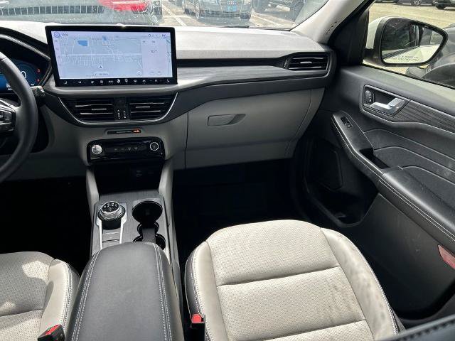Certified 2023 Ford Escape Platinum AWD/4WD image 11