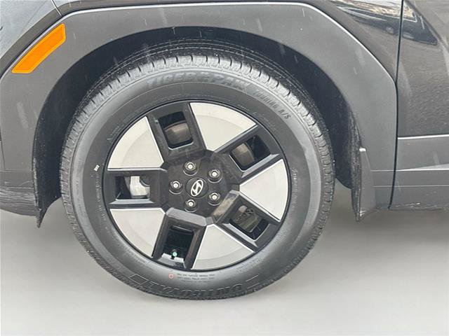 Used 2025 Hyundai Santa Fe SEL FWD image 31