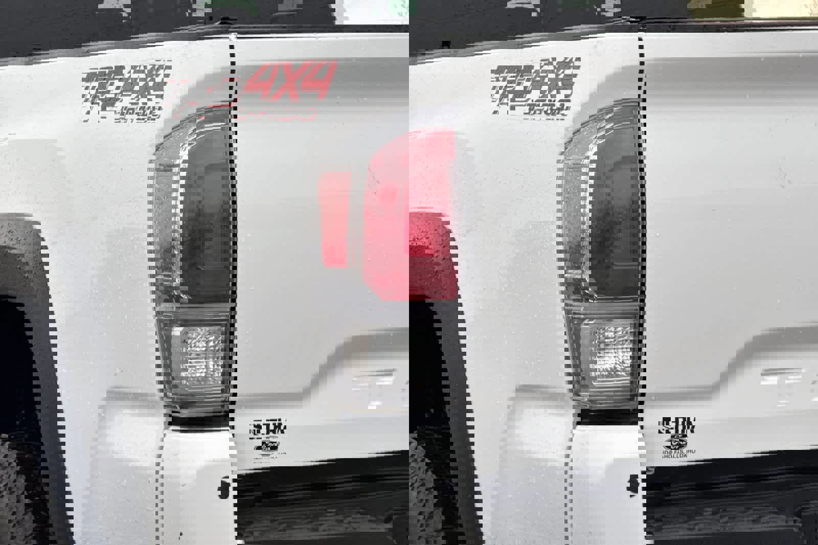 Used 2020 Toyota Tacoma TRD Off-Road image 27