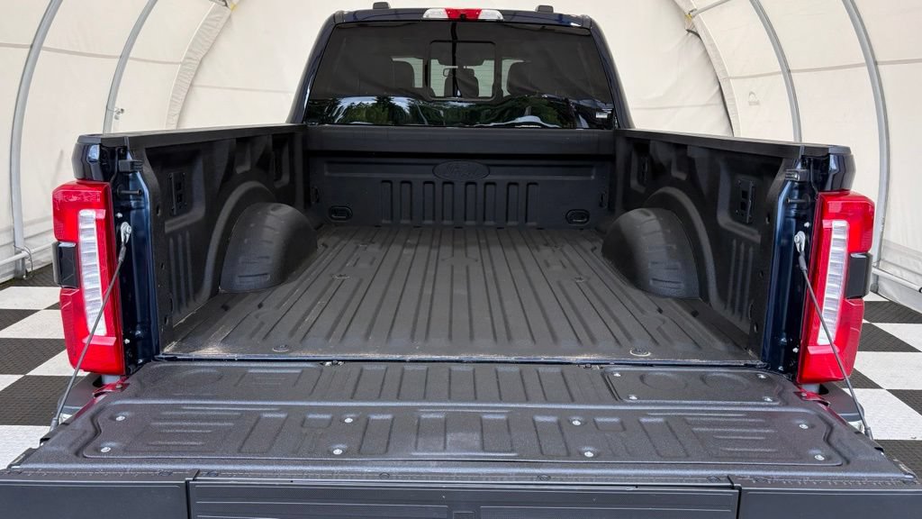 Certified 2025 Ford F350 Lariat w/ Lariat Ultimate Package AWD/4WD image 4