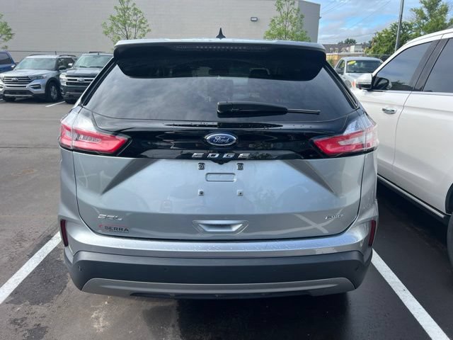 Certified 2024 Ford Edge SEL w/ Convenience Package AWD/4WD image 5