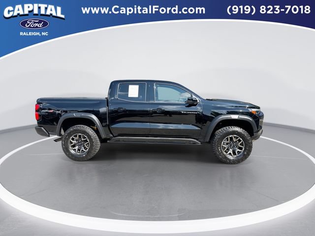 Used 2025 Chevrolet Colorado ZR2 w/ Technology Package AWD/4WD image 9