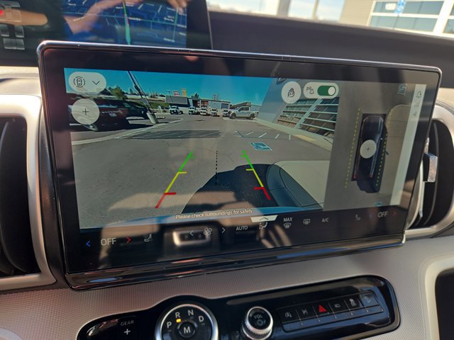 Certified 2025 Ford Expedition Active image 19