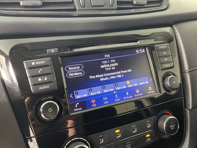 Used 2018 Nissan Rogue S AWD/4WD image 7