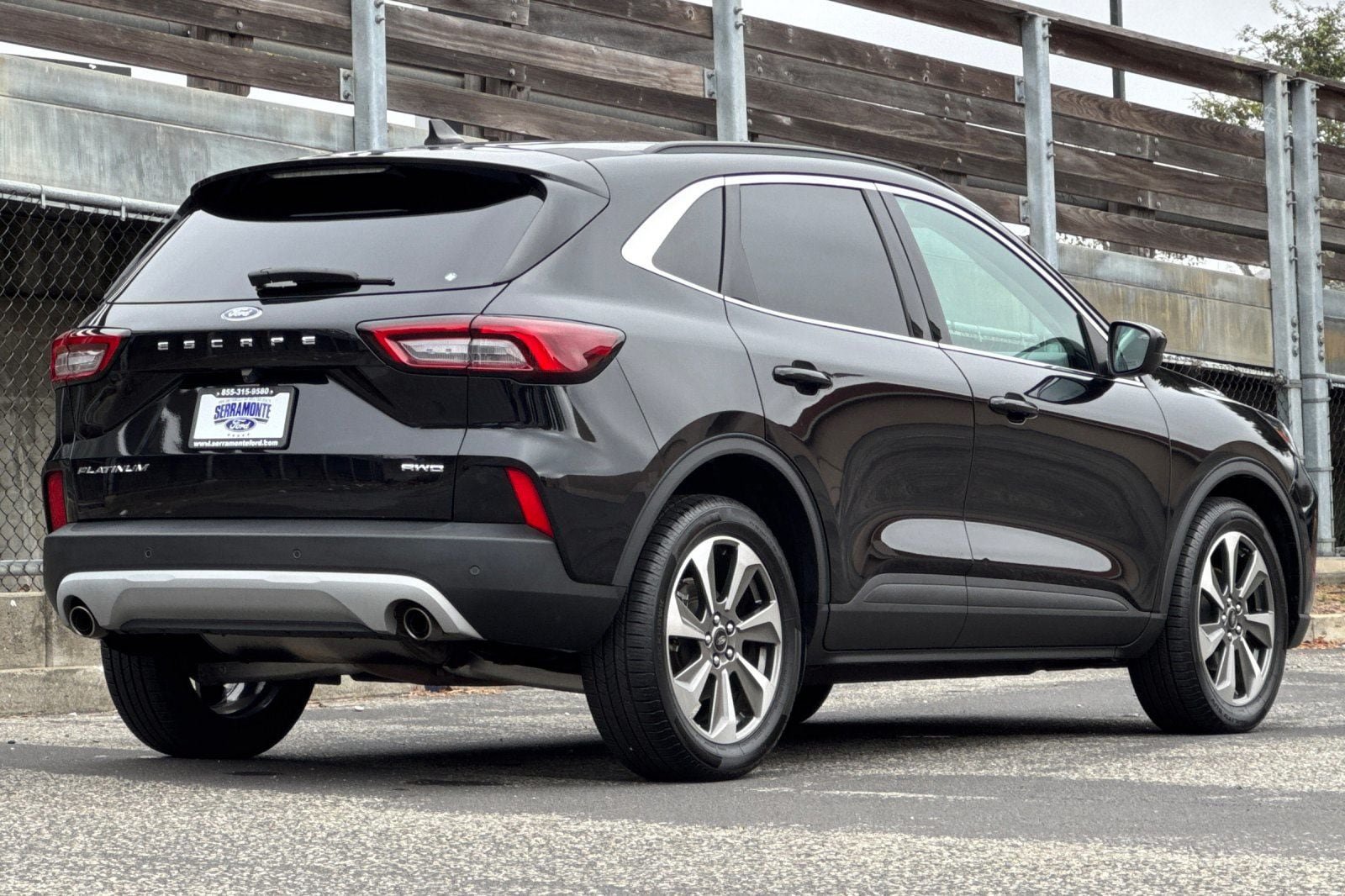 Certified 2023 Ford Escape Platinum AWD/4WD image 6
