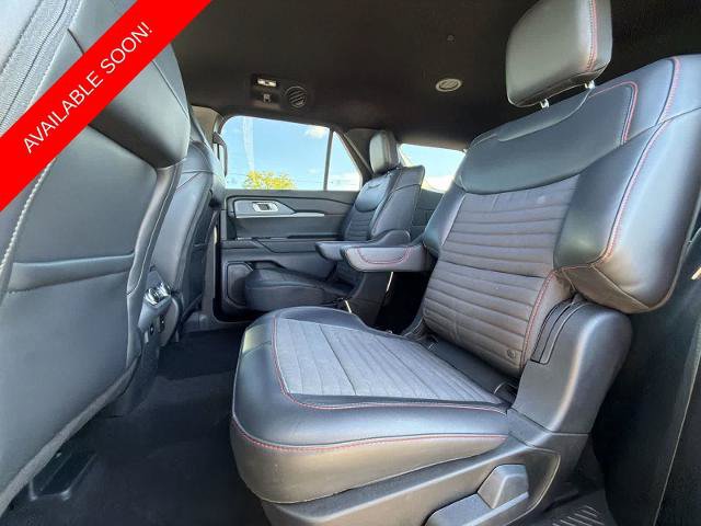 Certified 2025 Ford Explorer ST-Line AWD/4WD image 19