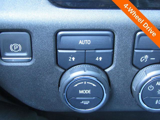 Used 2023 Chevrolet Silverado 1500 RST AWD/4WD image 7
