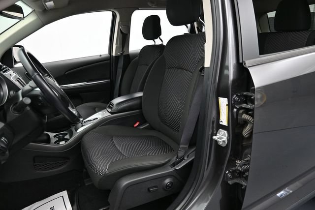 Used 2020 Dodge Journey SE w/ SE Popular Equipment Group FWD image 11