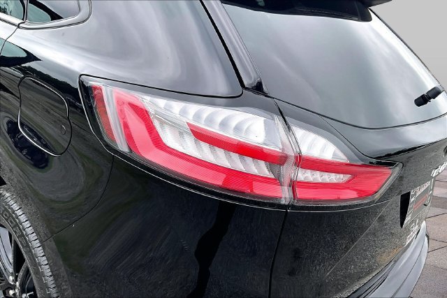Certified 2024 Ford Edge ST-Line AWD/4WD image 33