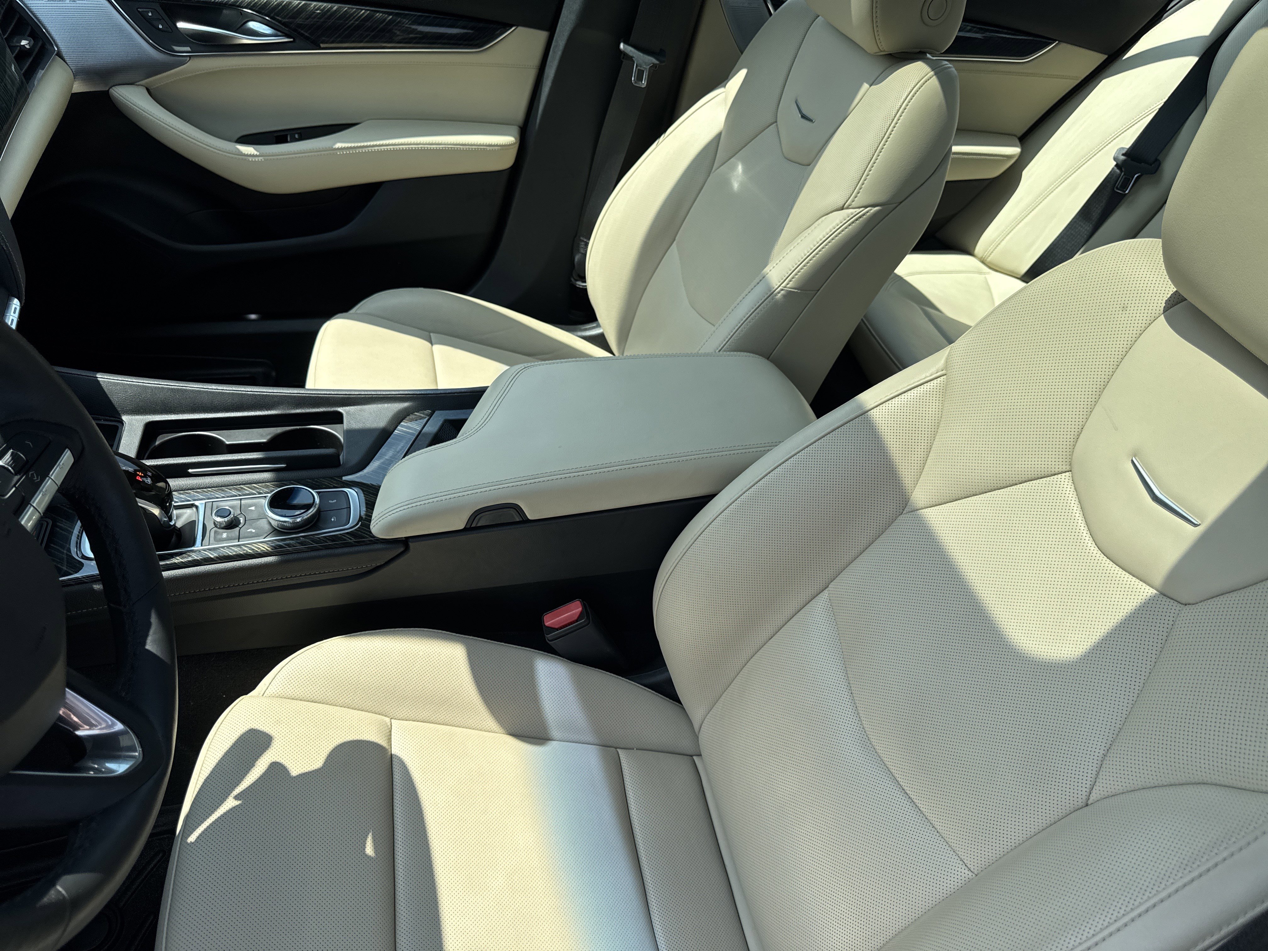 Used 2020 Cadillac CT5 Premium Luxury w/ Parking Package RWD image 9