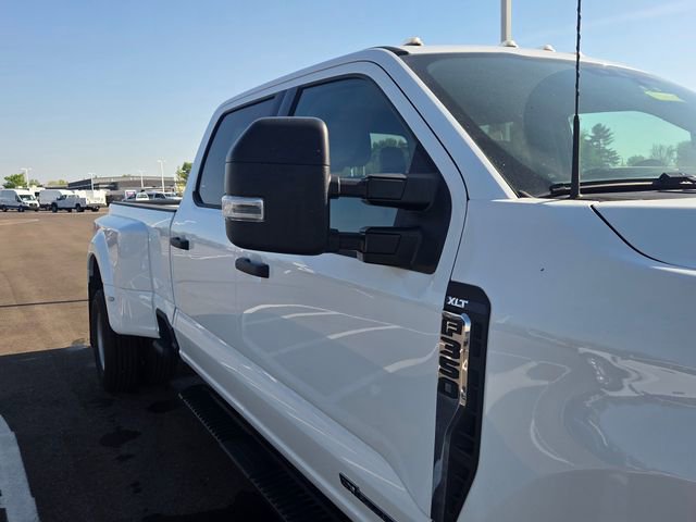 Certified 2025 Ford F350 XLT AWD/4WD image 5