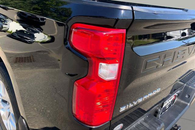 Used 2023 Chevrolet Silverado 1500 Custom AWD/4WD image 28