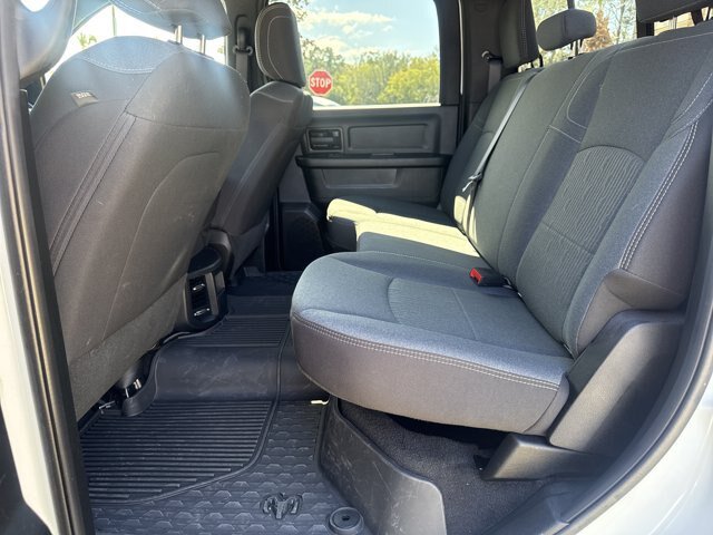 Used 2024 RAM 3500 Tradesman w/ Chrome Appearance Group AWD/4WD image 19