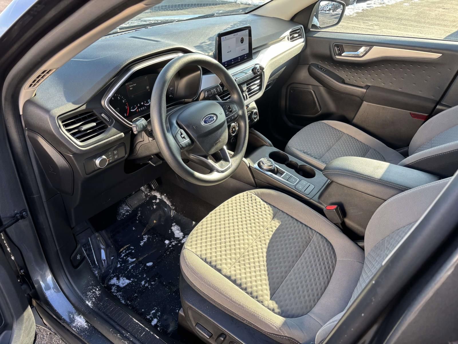 Certified 2020 Ford Escape SE image 27