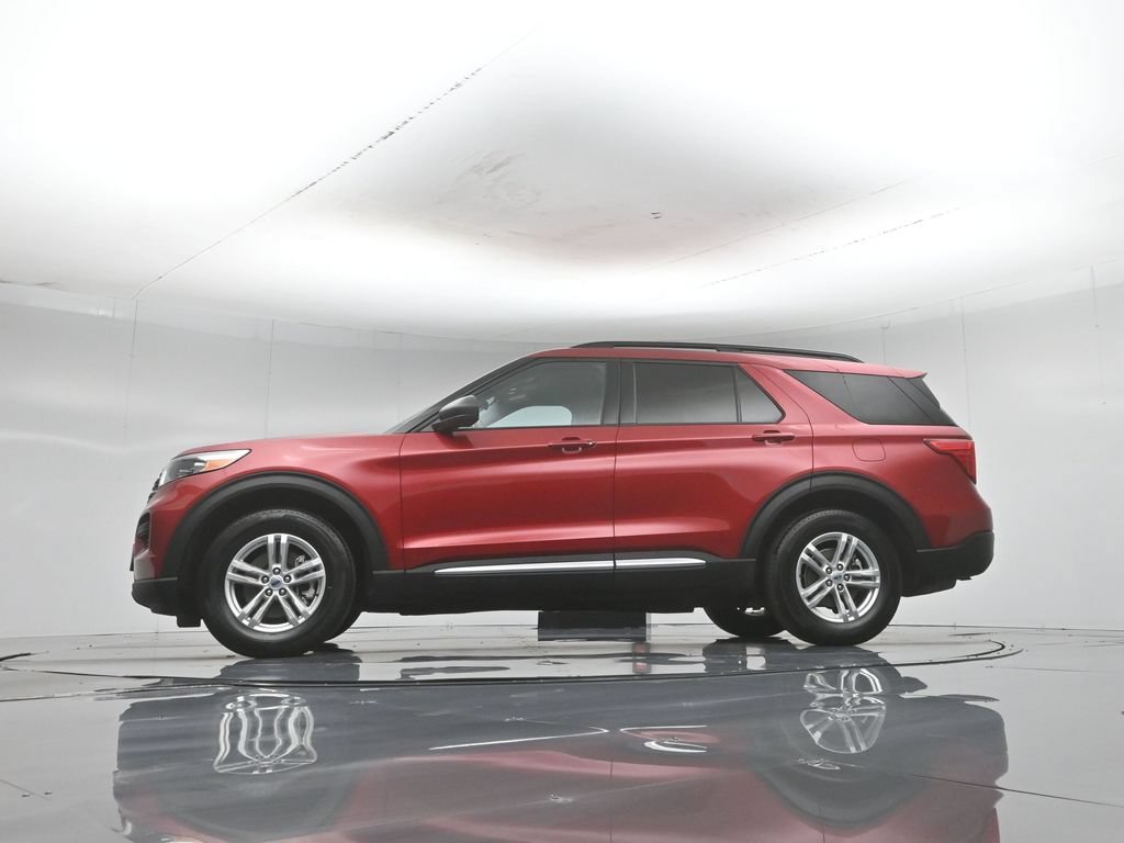 Certified 2023 Ford Explorer XLT RWD image 53