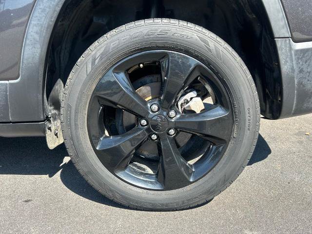 Used 2020 Jeep Cherokee Latitude Plus FWD image 31
