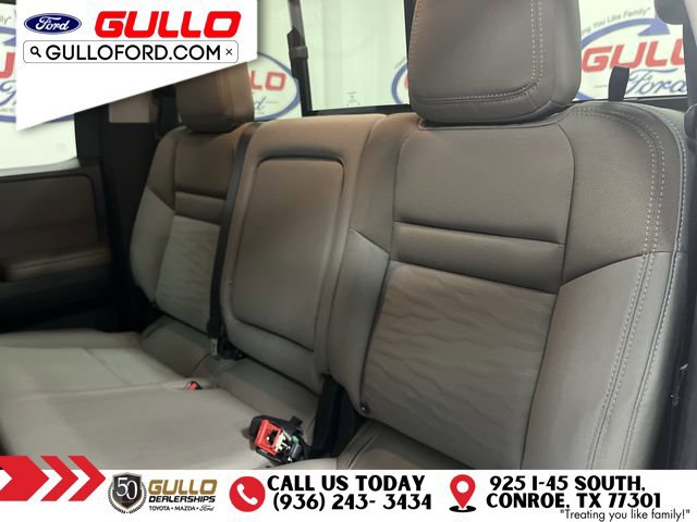 Used 2024 Nissan Frontier SV w/ SV Convenience Package RWD image 13