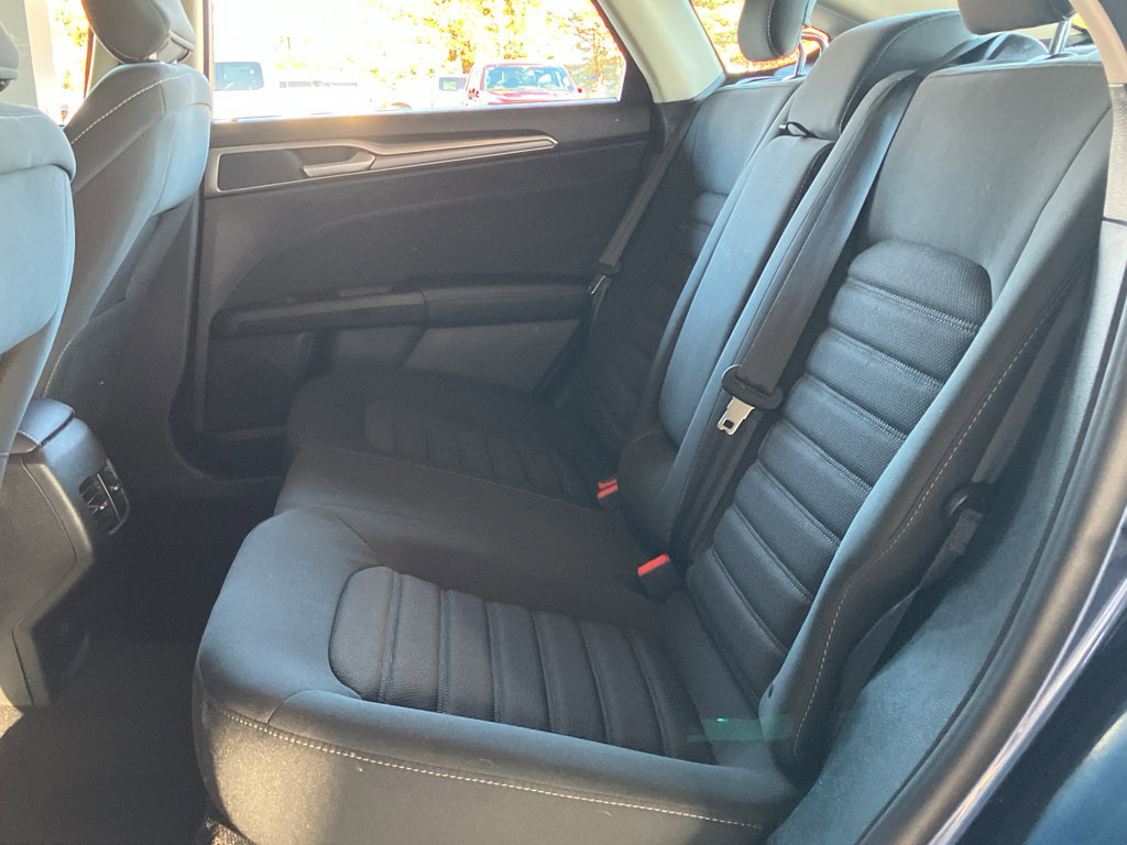 Certified 2019 Ford Fusion SE image 34