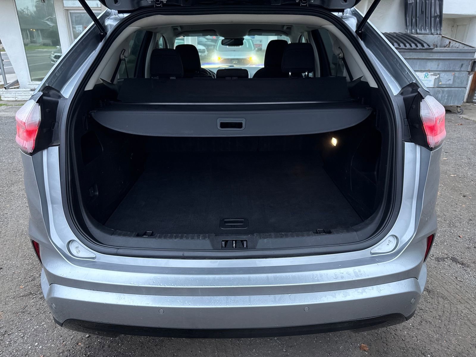 Certified 2022 Ford Edge SE w/ Black Appearance Package image 23