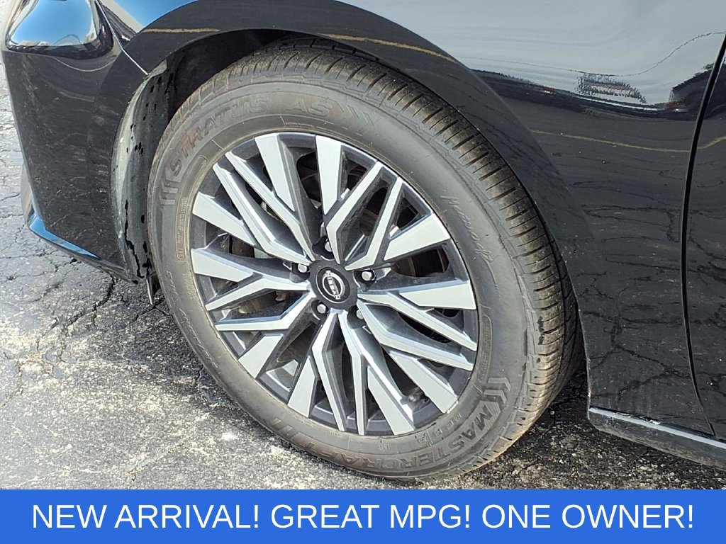 Used 2025 Nissan Altima 2.5 SV FWD image 24