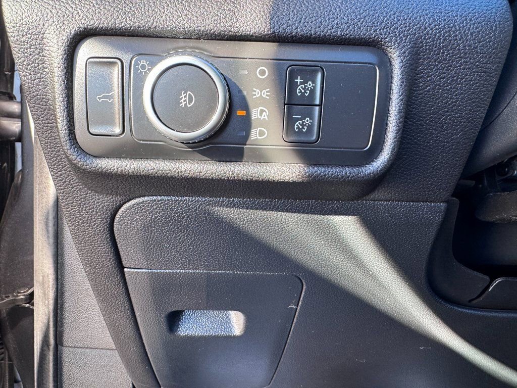 Certified 2021 Ford Explorer XLT w/ Equipment Group 202A image 17