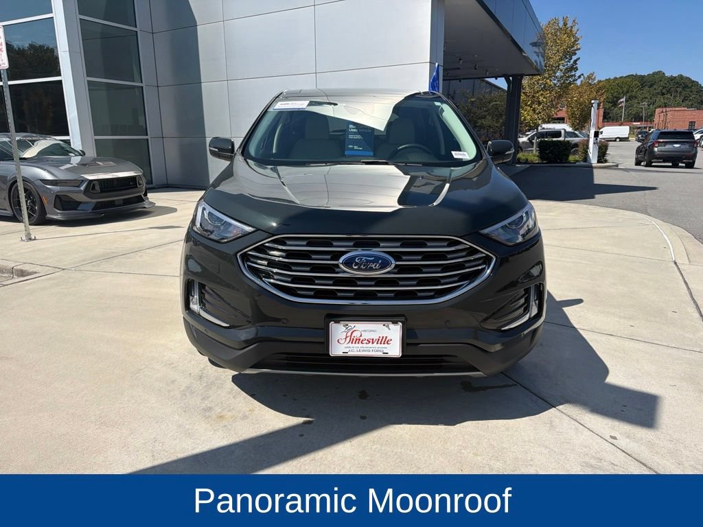 Certified 2024 Ford Edge Titanium AWD/4WD image 3