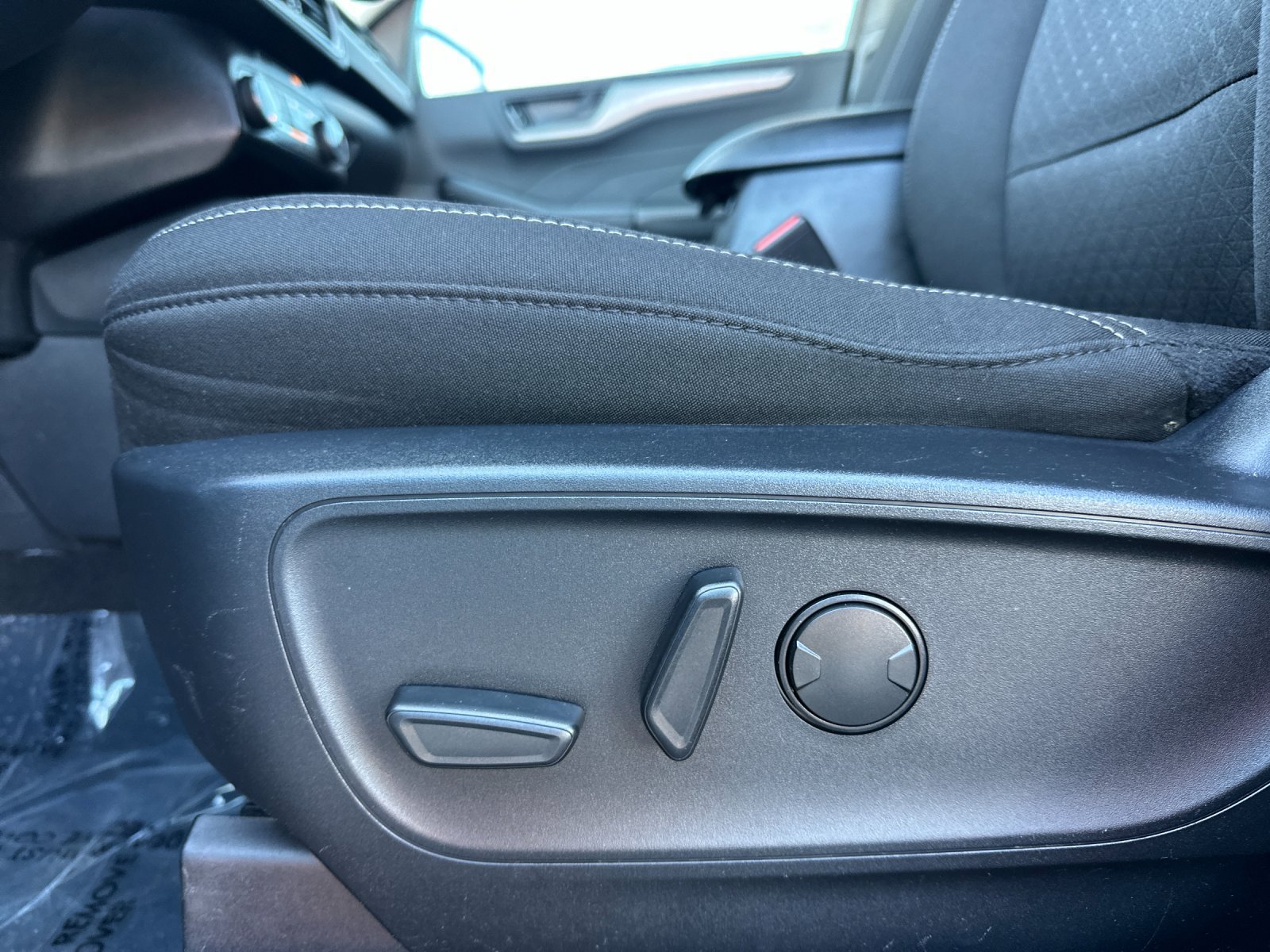 Certified 2024 Ford Escape Active FWD image 12