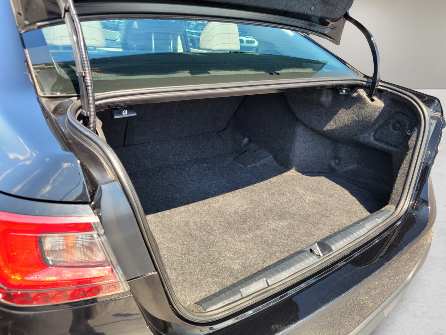 Used 2020 Subaru Legacy Premium w/ Tech Package 1 AWD/4WD image 25