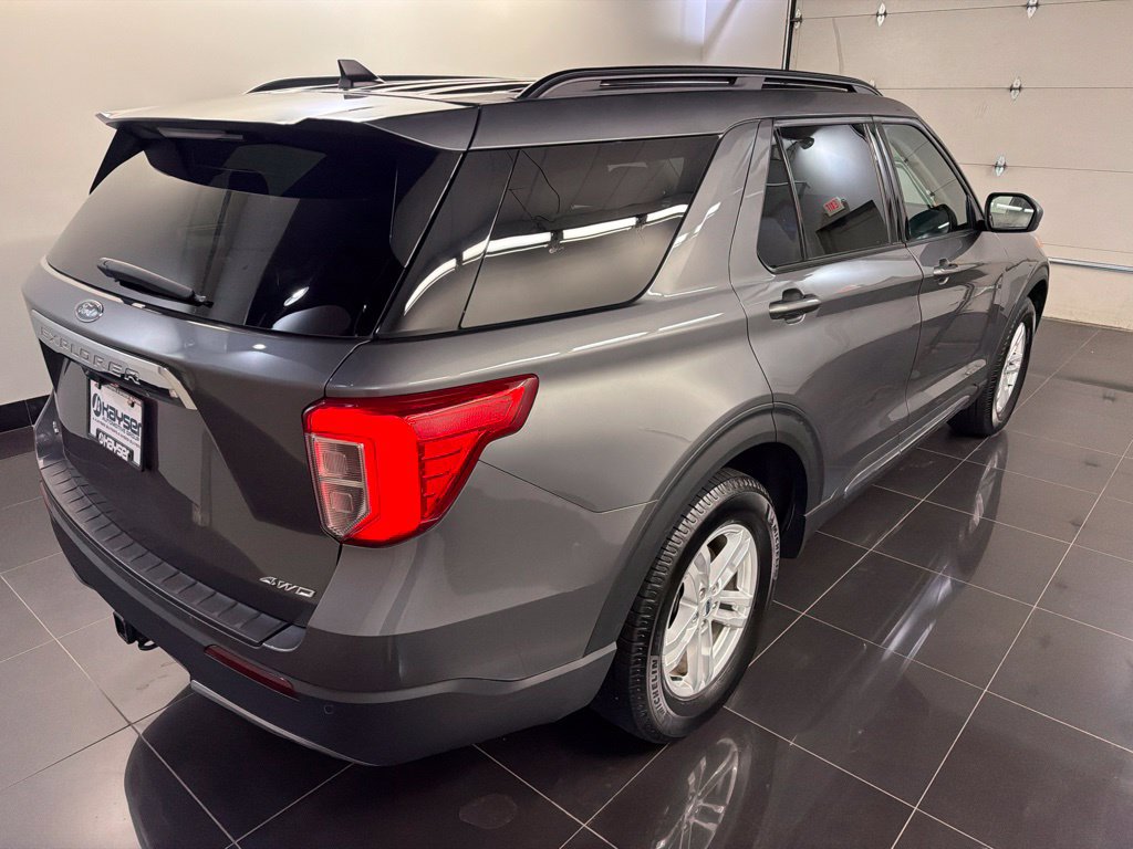 Certified 2023 Ford Explorer XLT w/ Equipment Group 202A AWD/4WD image 6