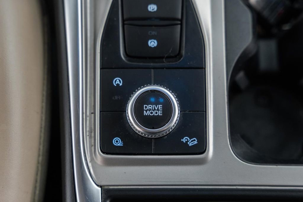 Certified 2021 Ford Explorer XLT w/ Equipment Group 202A image 27