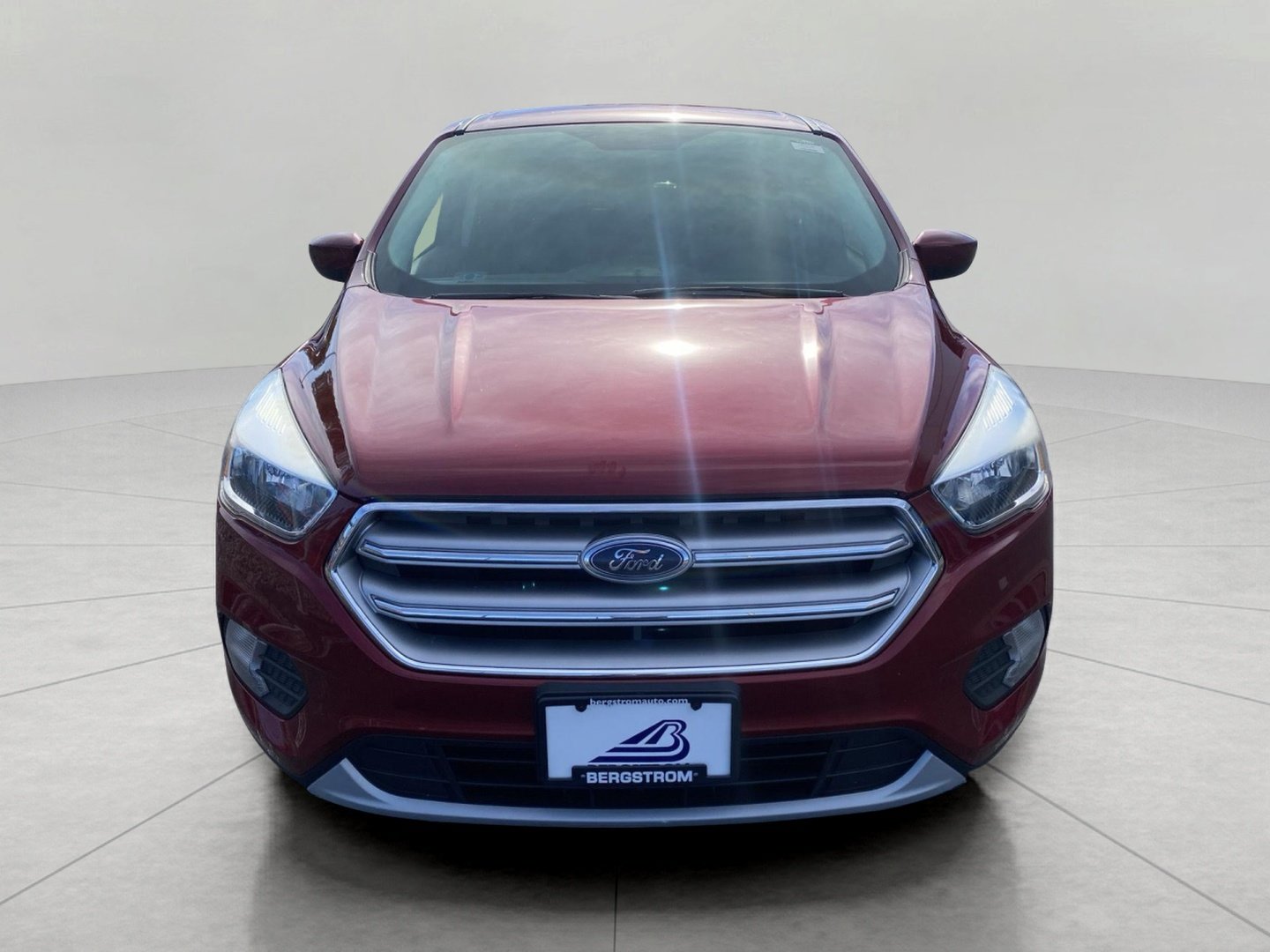 Certified 2017 Ford Escape SE FWD image 3
