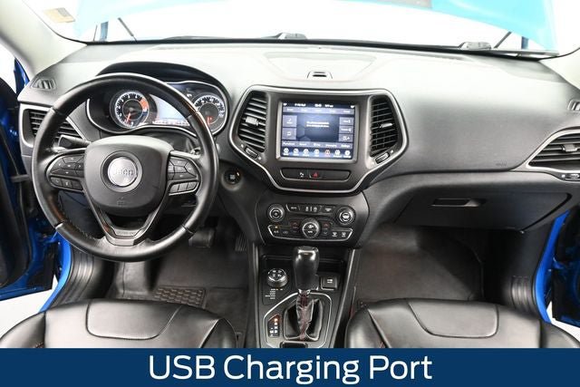 Used 2019 Jeep Cherokee Trailhawk w/ Comfort/Convenience Group AWD/4WD image 19