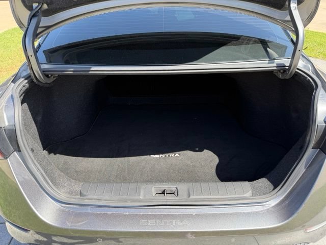 Used 2021 Nissan Sentra SV FWD image 7
