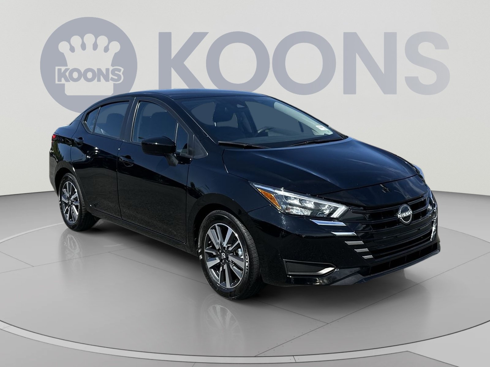 Used 2025 Nissan Versa SV FWD image 2