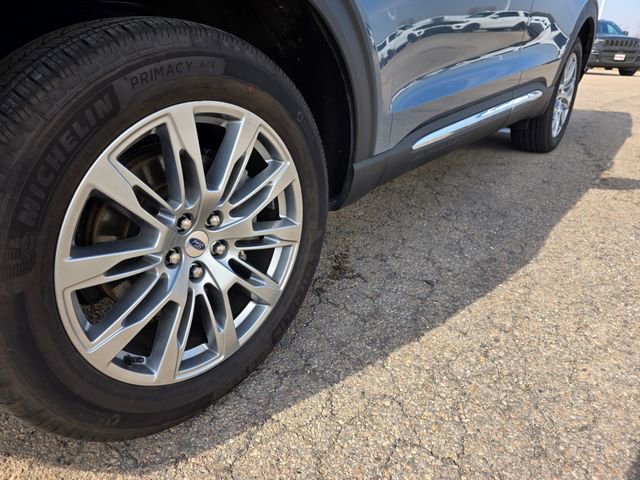 Certified 2025 Ford Explorer Active w/ Active Comfort Package image 39