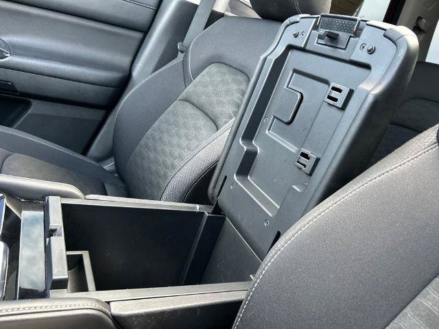 Used 2024 Nissan Pathfinder SV w/ SV Premium Package FWD image 37
